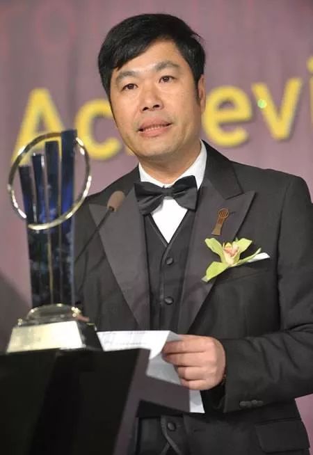 这个工厂,叫做维达;这个穷小伙,就是维达的掌门人李朝旺.