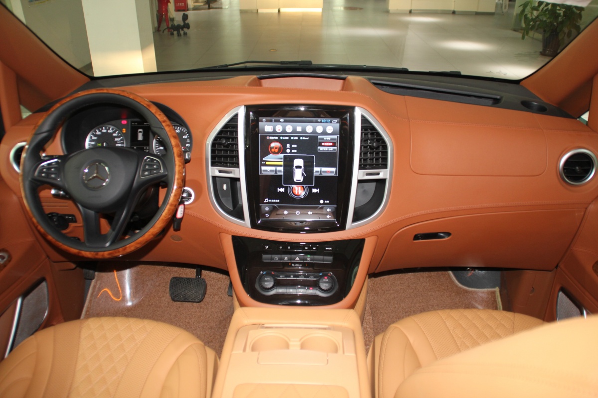 奔驰威霆唯美舒适mpv家用商务的首选车