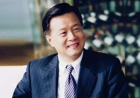 上海首富花百亿深坑建酒店,带"国宝"上了春晚!_许荣茂