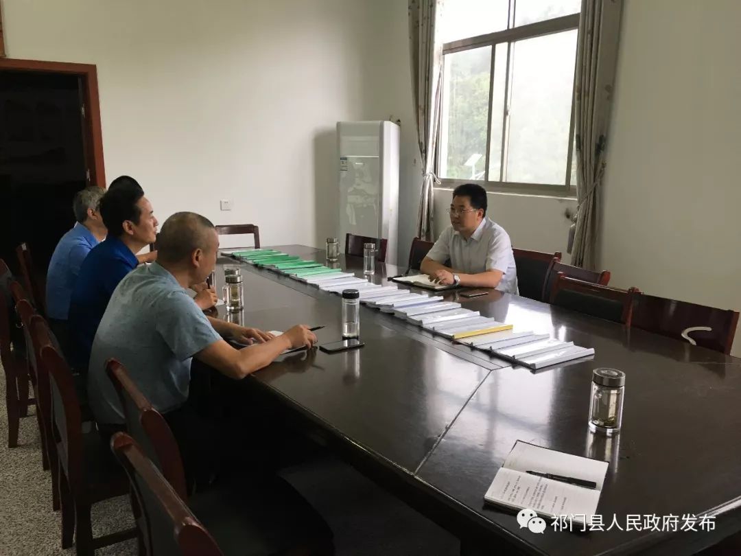 熊言松赴恒峰村,西溶村督查指导脱贫攻坚工作