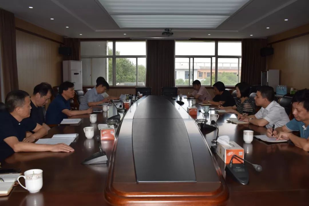 低塘动态︱市教育局局长朱小国到街道调研基础教育工作