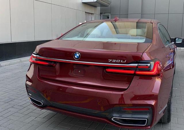 宝马7系808万只是起步真正豪华商务座驾开上就是人生赢家