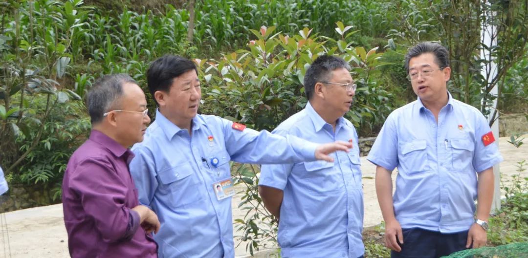 不忘初心牢记使命单怀荣赵端求到普定县开展主题教育学习扶贫调研