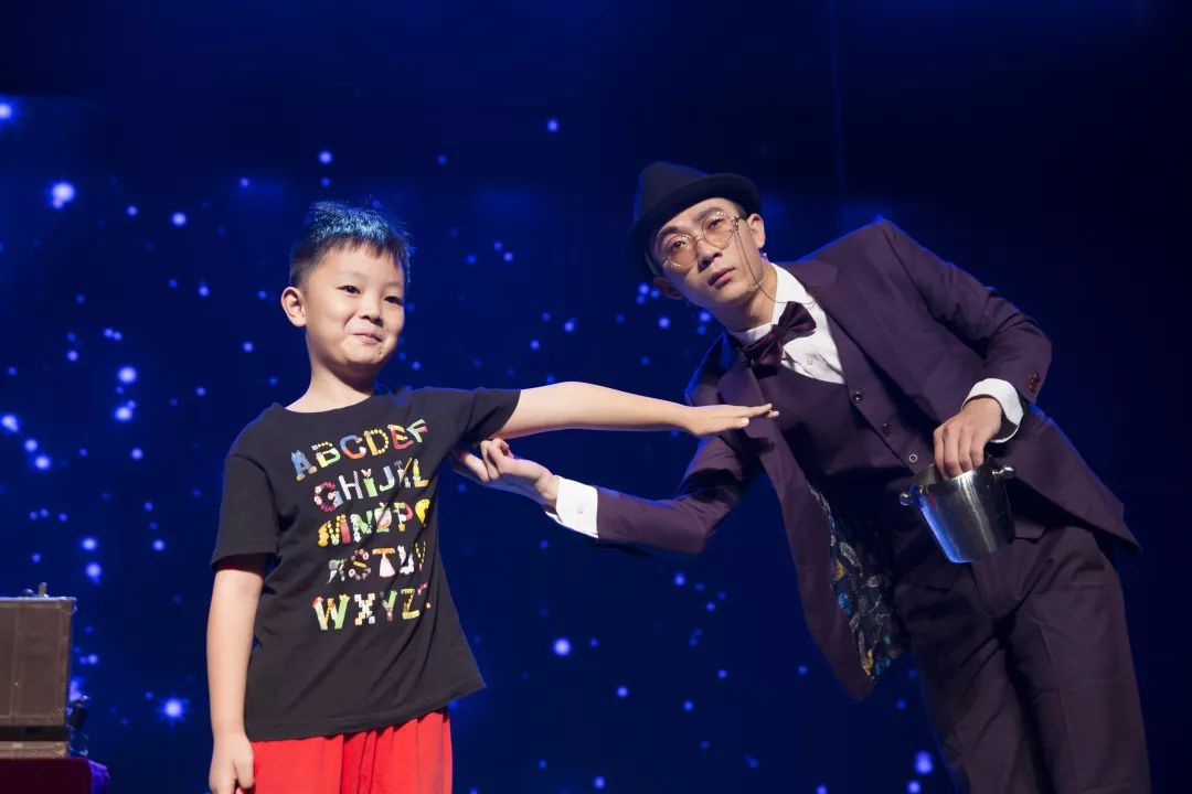 文化大餐首次进商场啦!这么会耍宝的魔术师你见过吗?| 有看头