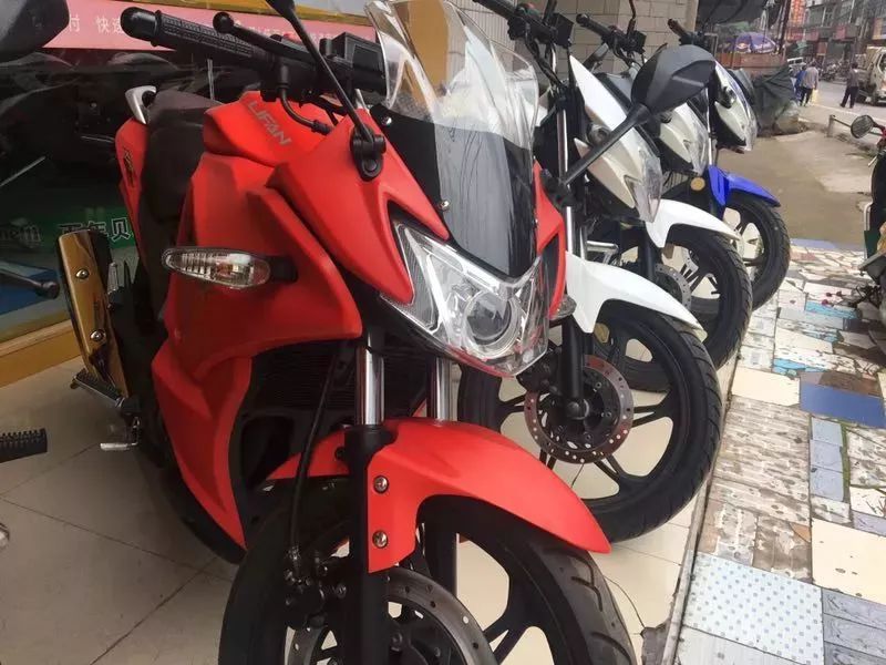 贝纳利黄龙600,502c,幼狮250,小黄龙250,红宝龙150,小迅龙150,现车到