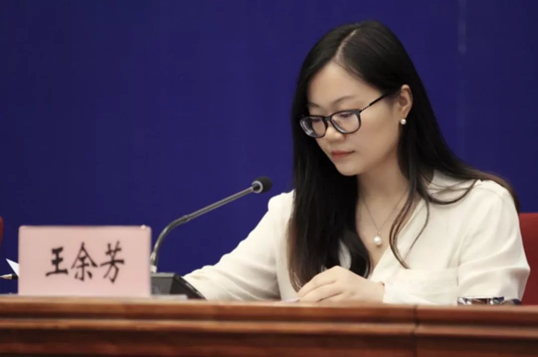 《中国翡翠》杂志主编王余芳 / 记者 赵嘉 摄影深圳市对庄科技有限