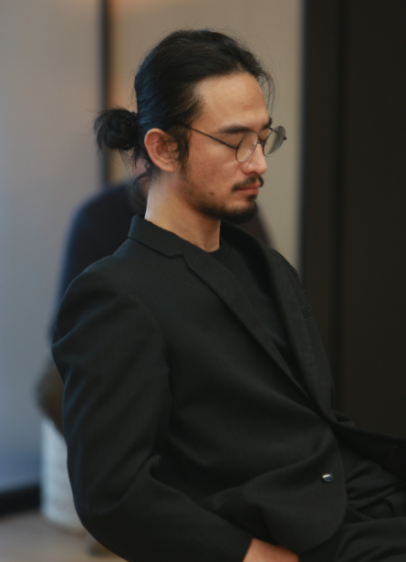 原创王传君造型上热搜扒扒娱乐圈从美少年变沧桑大叔的三大男星