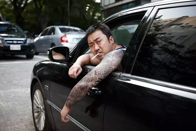 邻居马东锡手臂纹身图片