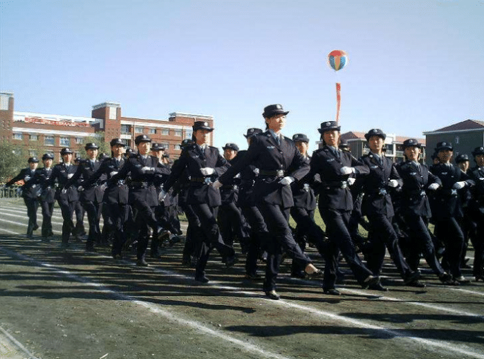 除了上海海关学院,中国消防救援学院,中国刑事警察学院,铁道警官高等