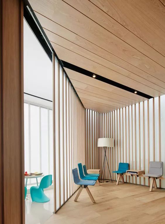 学会这7种金属吊顶,让你的设计提升一个调性