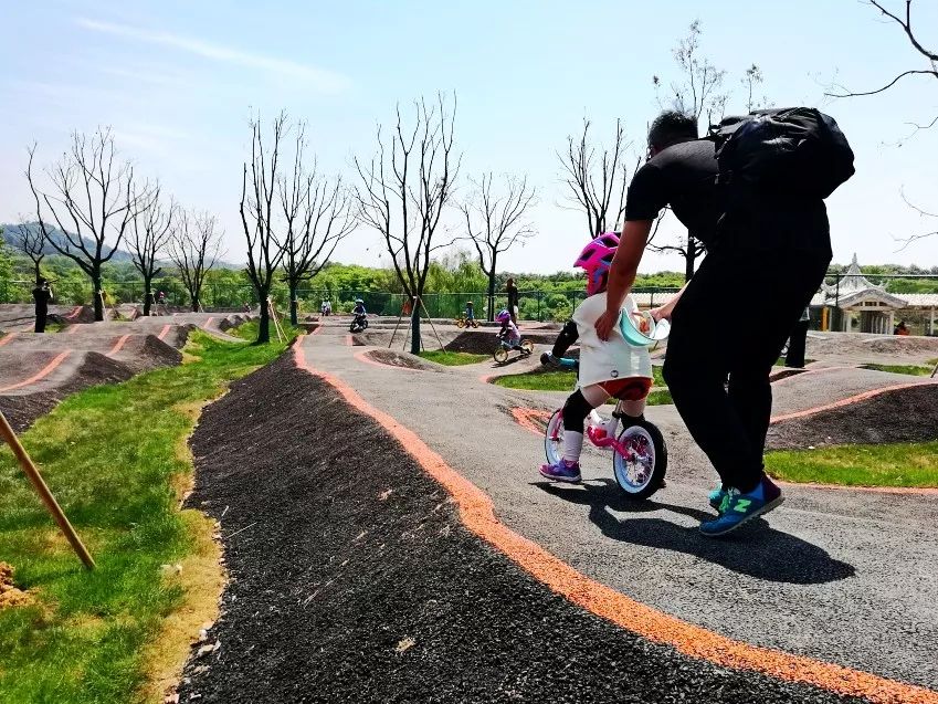 探訪國內最大的平衡車公園!酷娃們終於迎來了他們競技的最佳場所