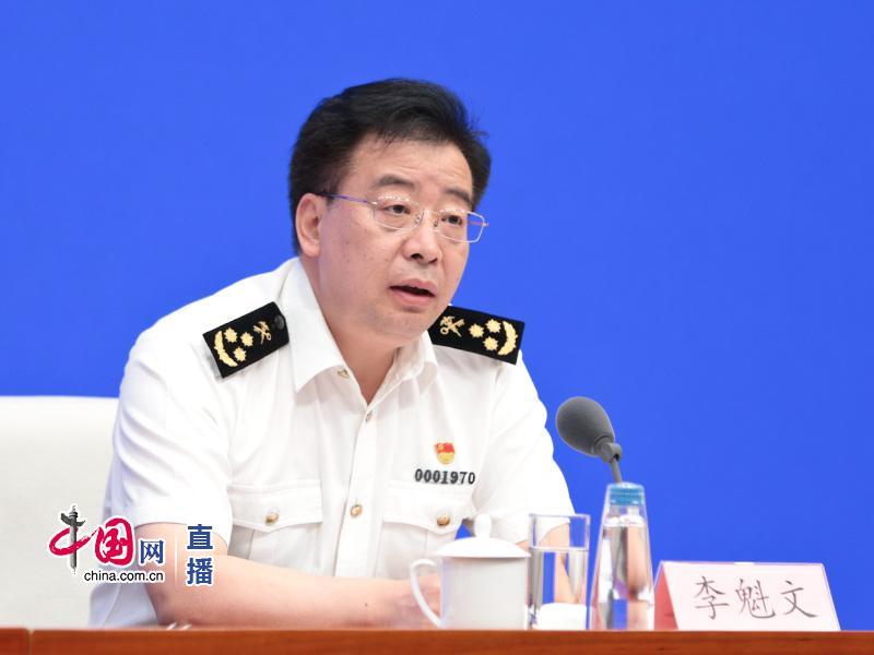 海关总署新闻发言人,统计分析司司长李魁文(中国网 孙宇 摄影)记者:近