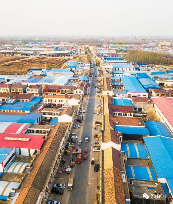 该项目计划选址在沙集网商一条街以西,电商路以东,沙圩大沟以北,兴商