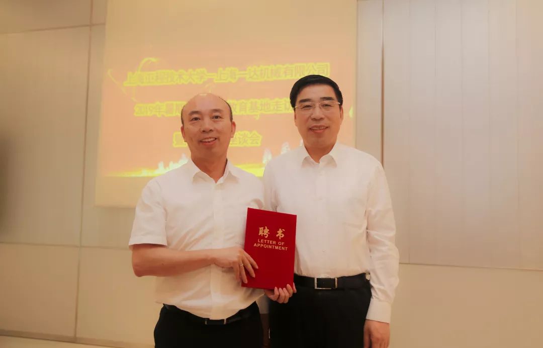 夏建国校长走访产学合作教育单位并看望学生