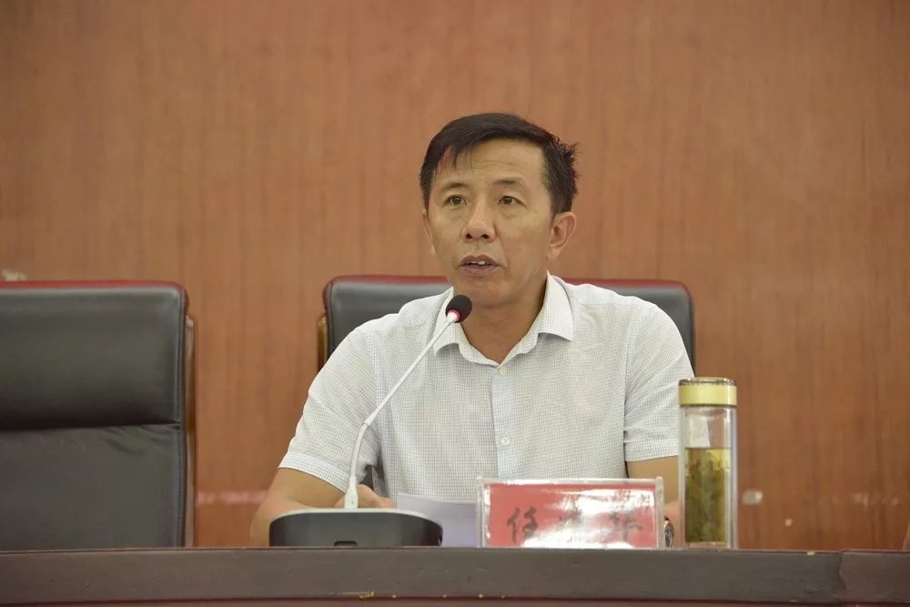 党委书记李健学习期间,学校党委书记李健,党委副书记任中华,纪委书记