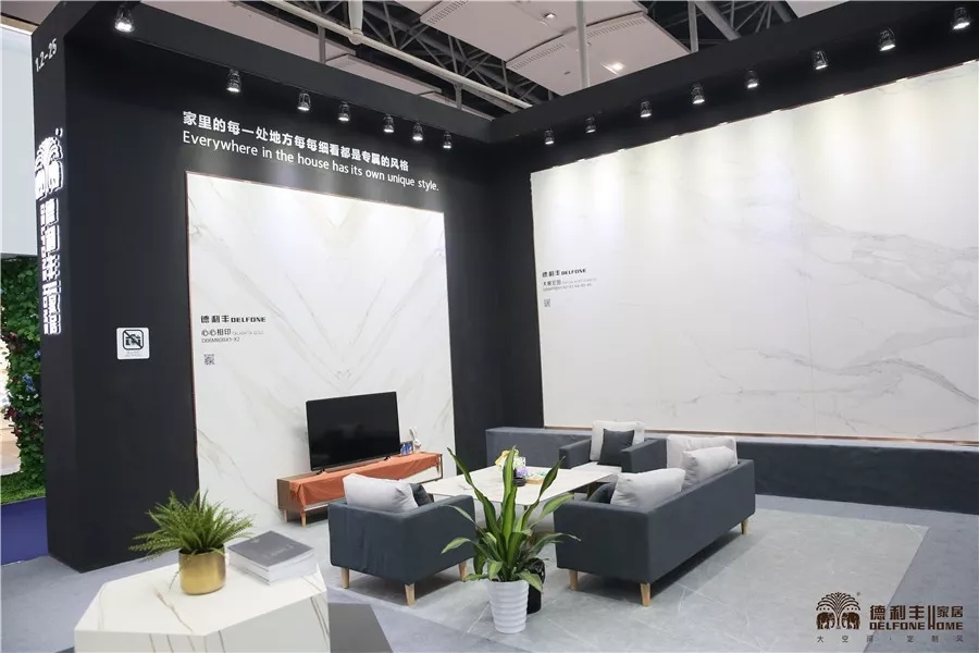 直击广州建博会德利丰大岩板玩出新高度开展首日引爆全场