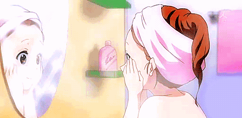 给人以涂污物的感觉,有时还会感觉皮肤干涩,灼热或疼痛,常伴有瘙痒感