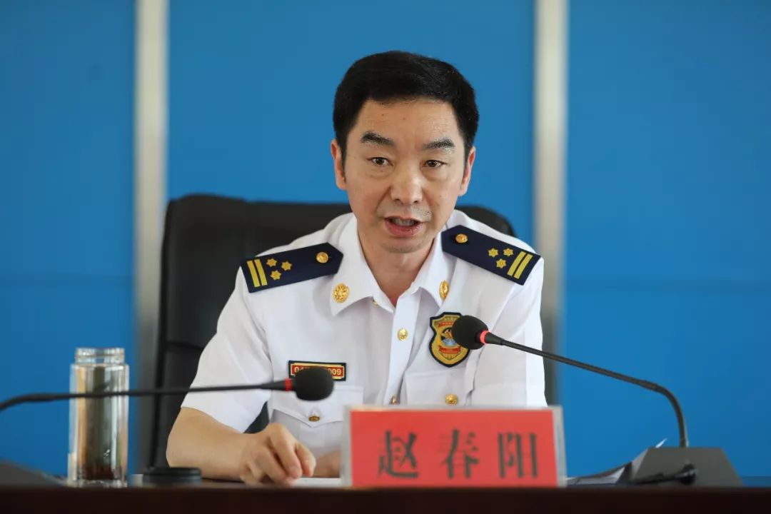 7月9日下午,省消防救援总队政治部主任赵春阳以 "牢记初心担使命 践行