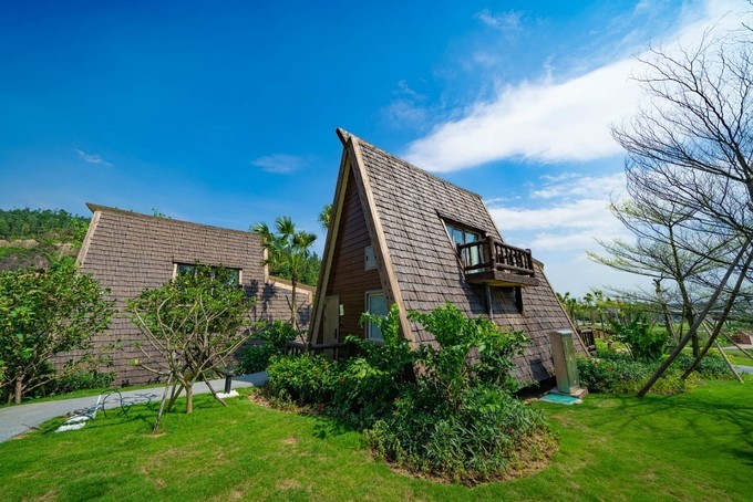 在繁星和蓝天中打开夏日旅游的正确方式,就在横琴星乐度·露营小镇_挑