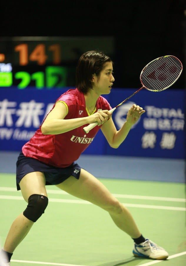 婴儿肥的栗原文音也算是日本羽球界的颜值巅峰之一了
