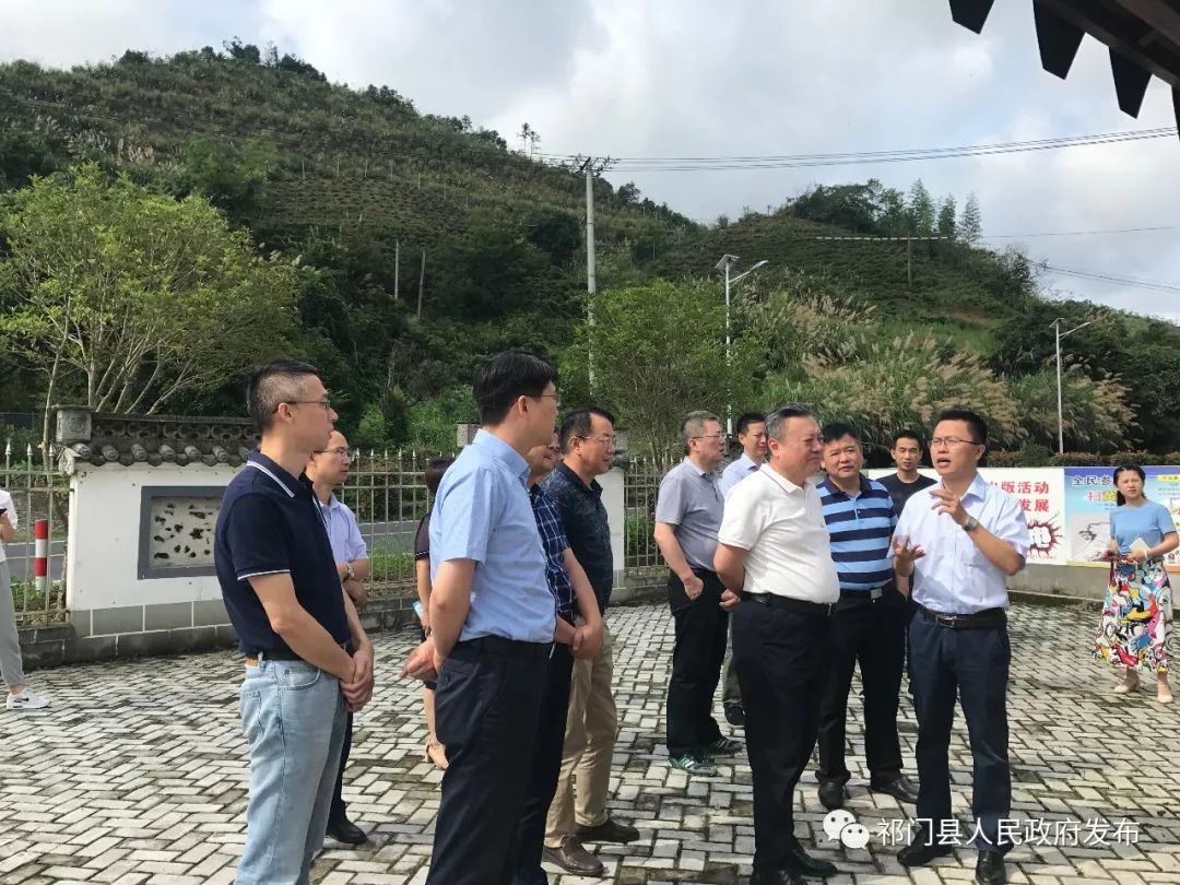 省委宣传部副部长洪永平率队来我县调研