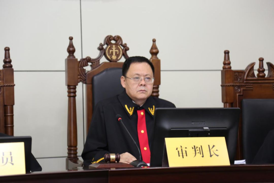 西宁中院杭旭院长带头推动院庭长办案常态化