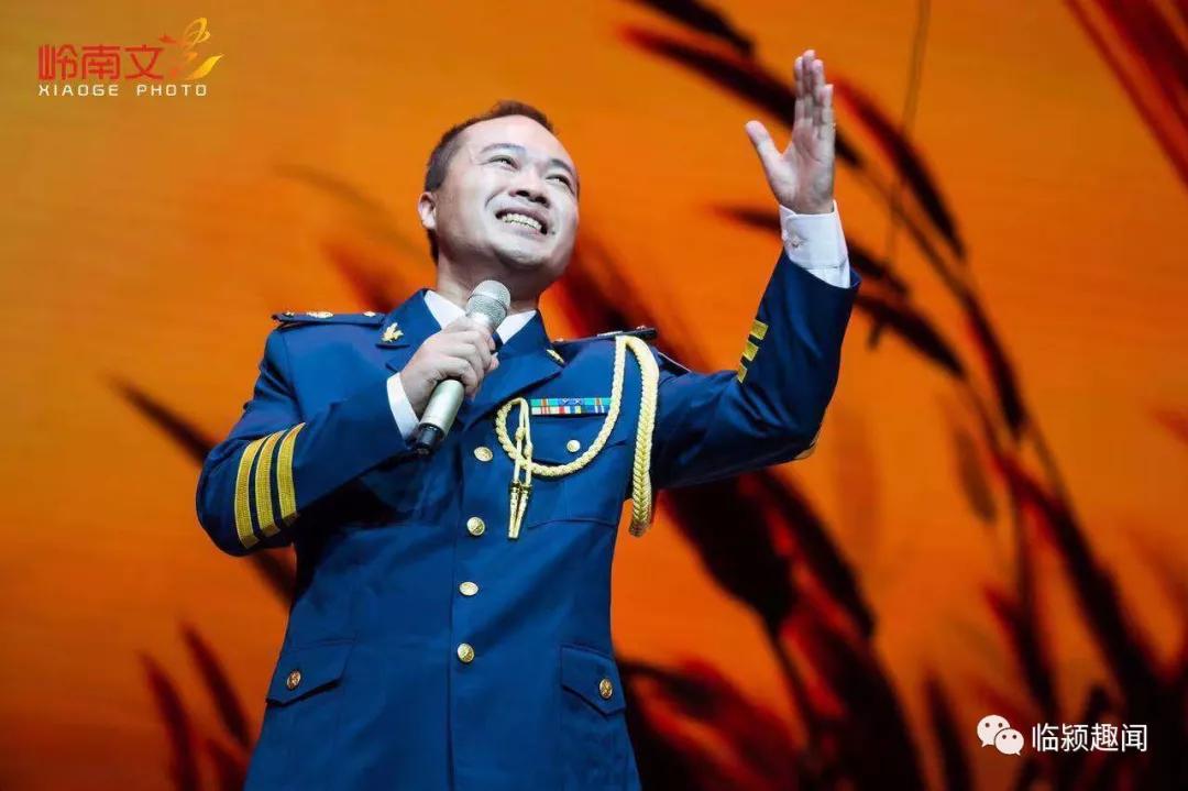 这个临颍老乡刘广生厉害了,是人民警察还上过央视星光大道做过评委.