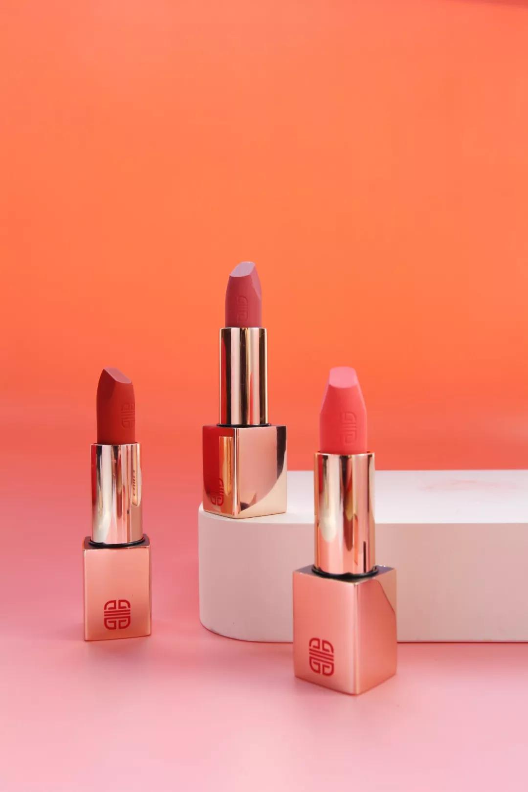 兰亭护肤口红掉色的好还是不掉色的好