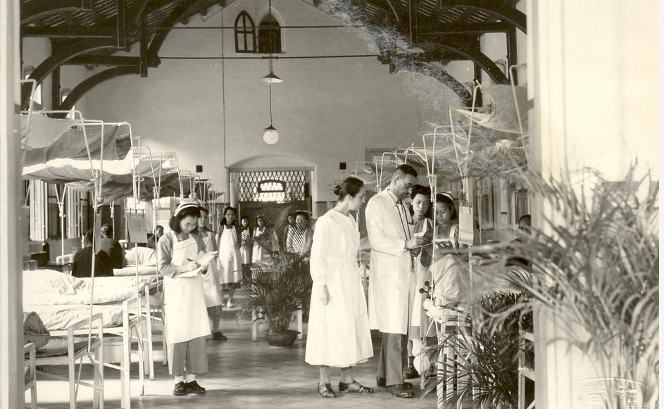 两位德国老人70多年前老照片勾起东莞这家医院的集体回忆