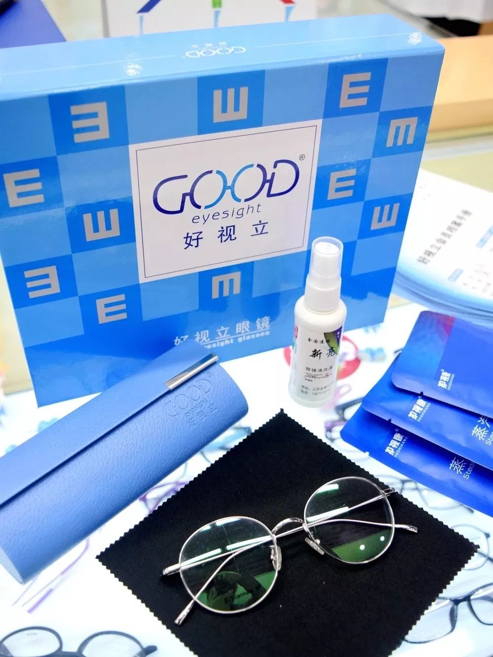 【帅爆】好视立号高铁来啦~请上车……_眼镜