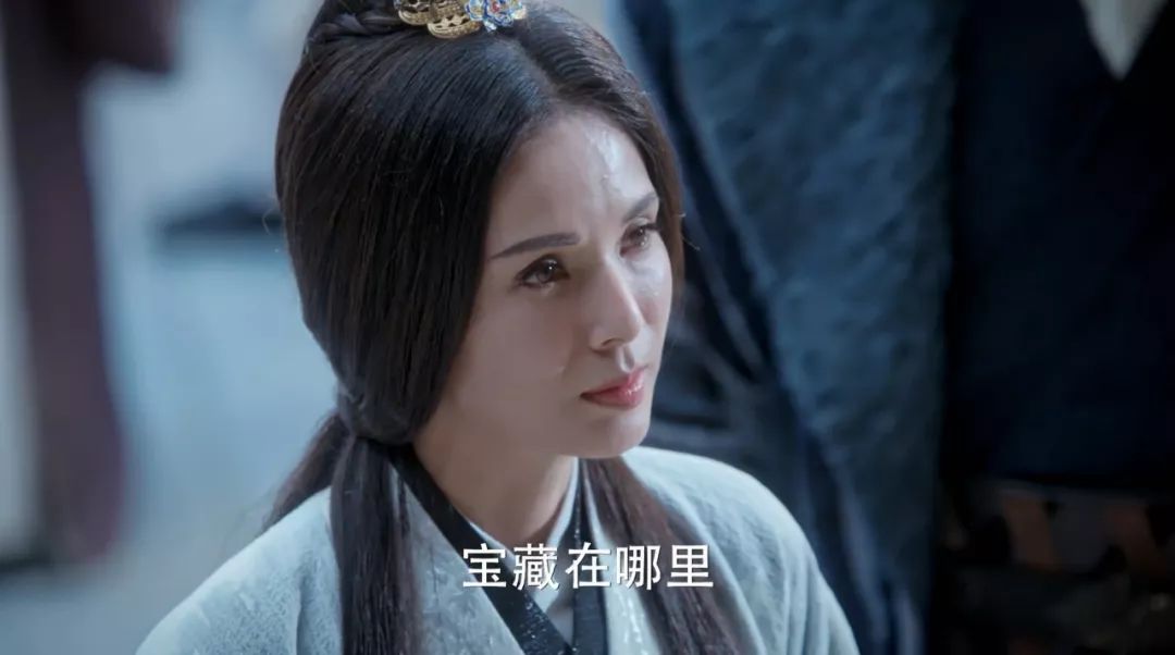 《陈情令》之前,李若彤也来内地特别客串了《斗破苍穹》,扮演吴磊的