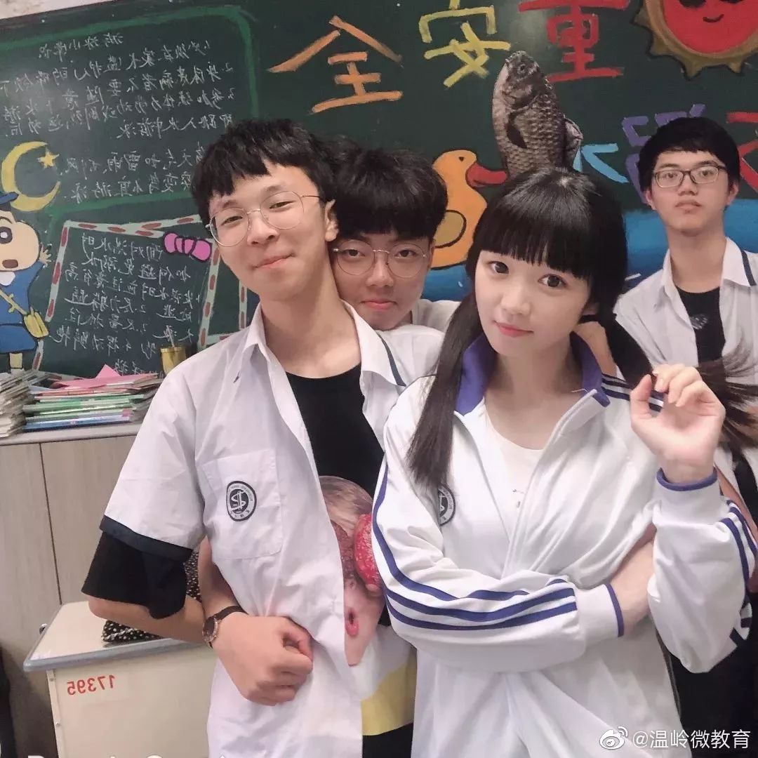 她不仅有颜值更有才华箬横中学语文教师她叫陈娴静玉环隔壁的一位温岭