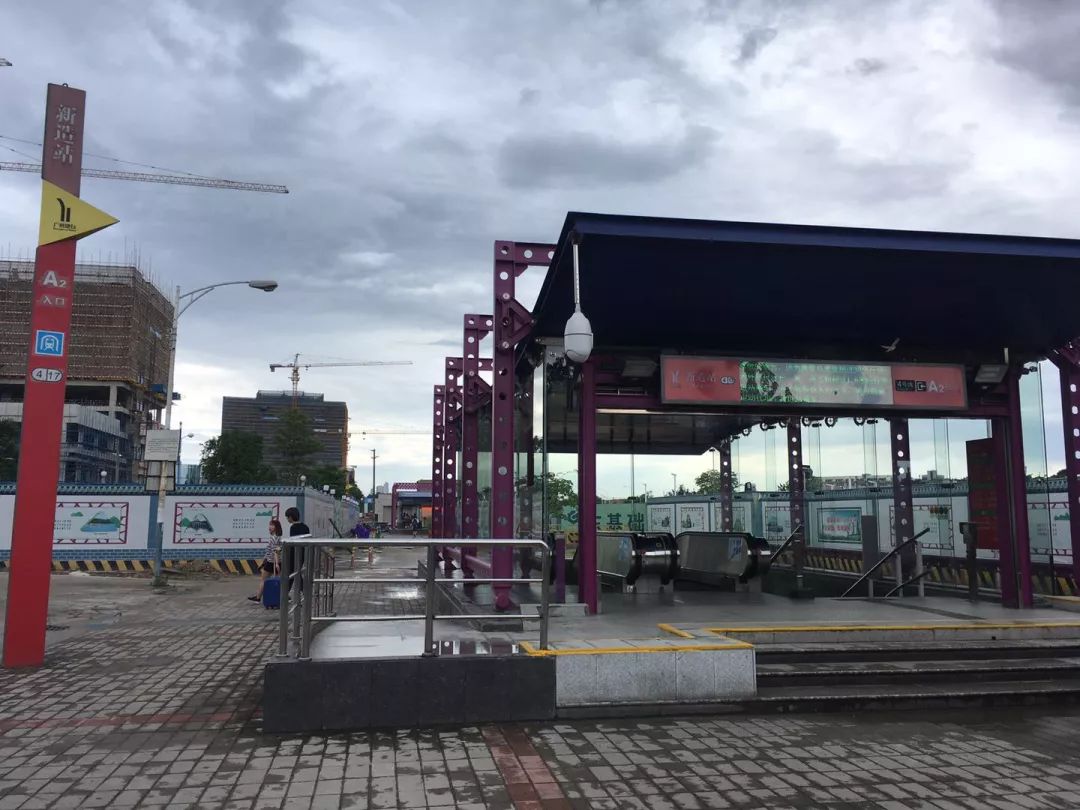 很难想象,在距离广州市区仅4站地铁的地方,环地铁站周边,至今还有如此