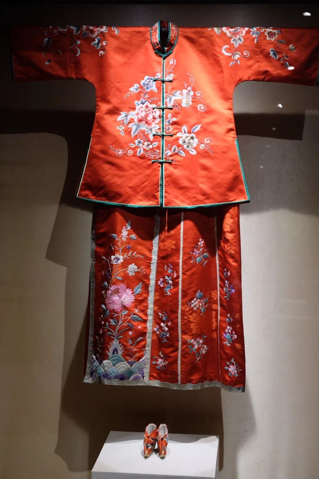 成都版"拙政园",历代锦绣特展,冷门公馆,都免费耍!_蜀锦