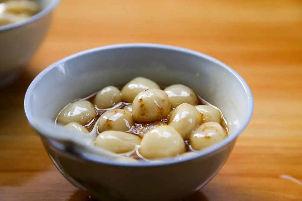 汤圆炒面全猪汤亥时(21:00-23:00)入住梅州的民宿客家特色装潢能让你