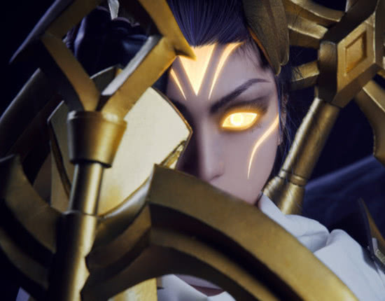 苍穹之光薇恩cos让我们来猎杀那些陷入黑暗中的人们吧