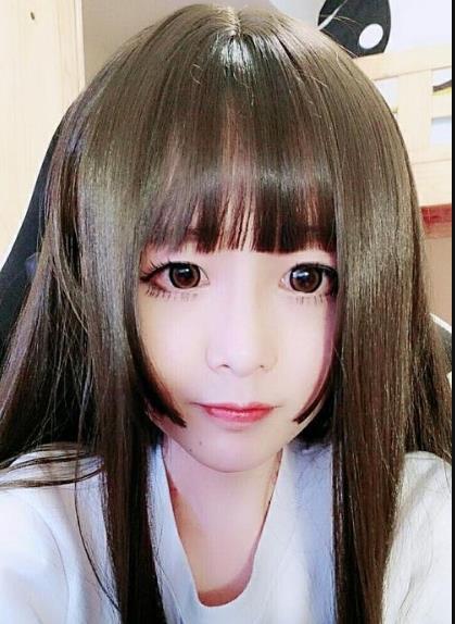 最美伪娘轩墨宝宝看见他真实颜值后网友居然这种反应