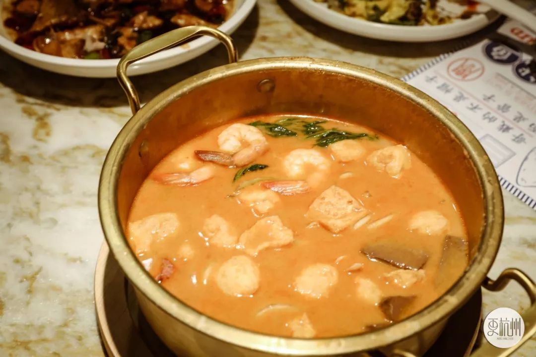 这家连砖头都要从当地运来的闽南菜馆,吃一顿就省掉一张机票钱!