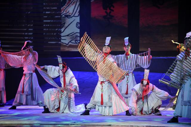 楚国歌舞文化图片