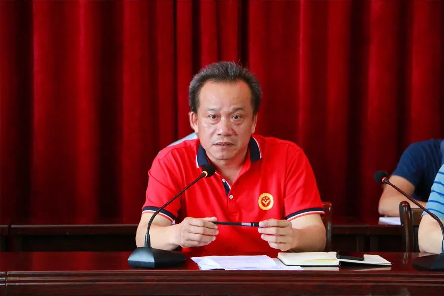 揭阳第一中学榕江新城学校召开教职工期末总结大会