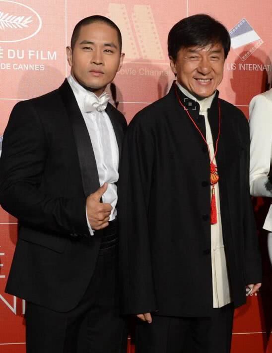 韩星刘承俊曾入美籍惹众怒,被成龙发掘捧红,如今想回国遭抵制!