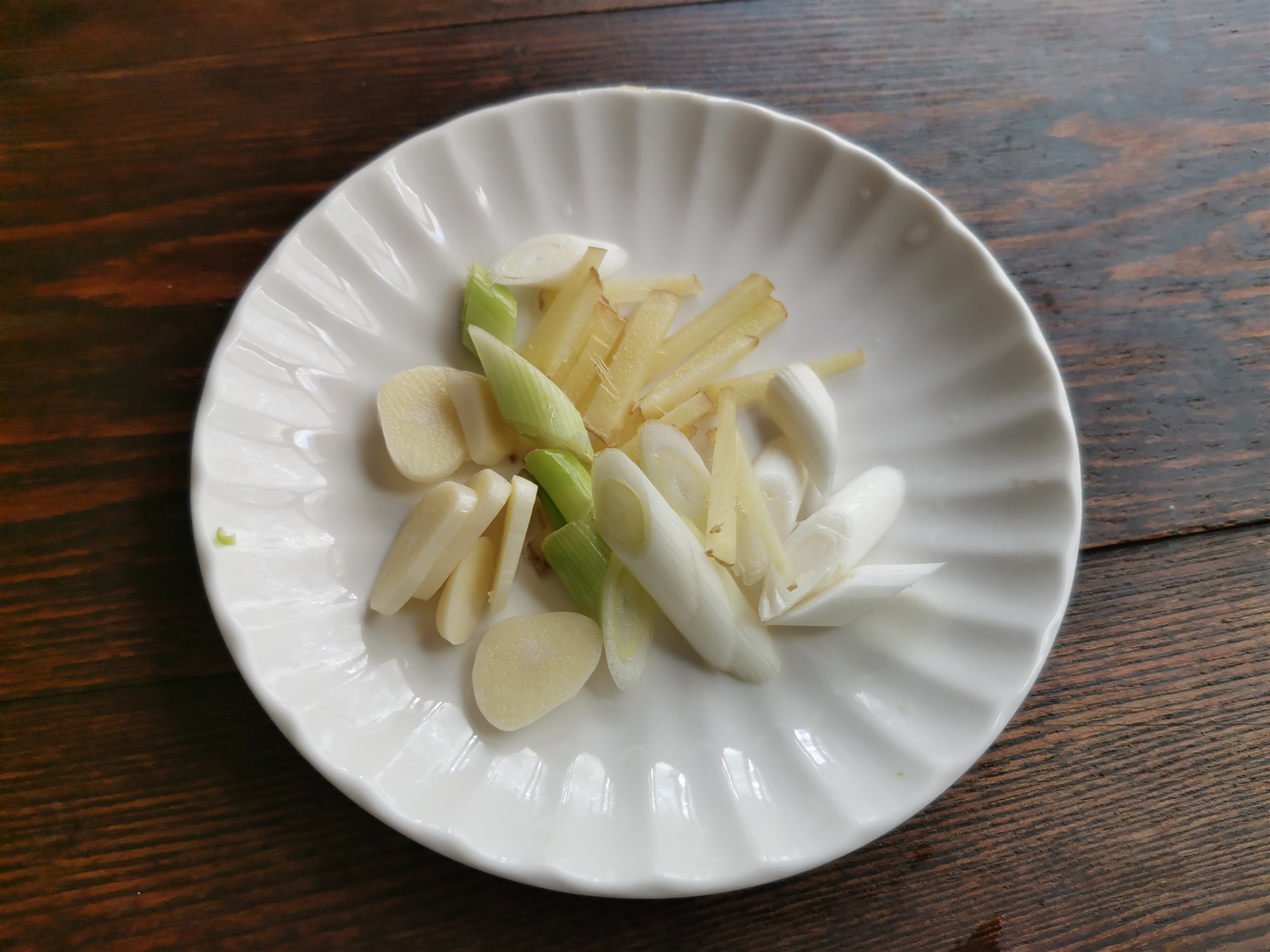 切蒜蓉,技巧_大山谷图库