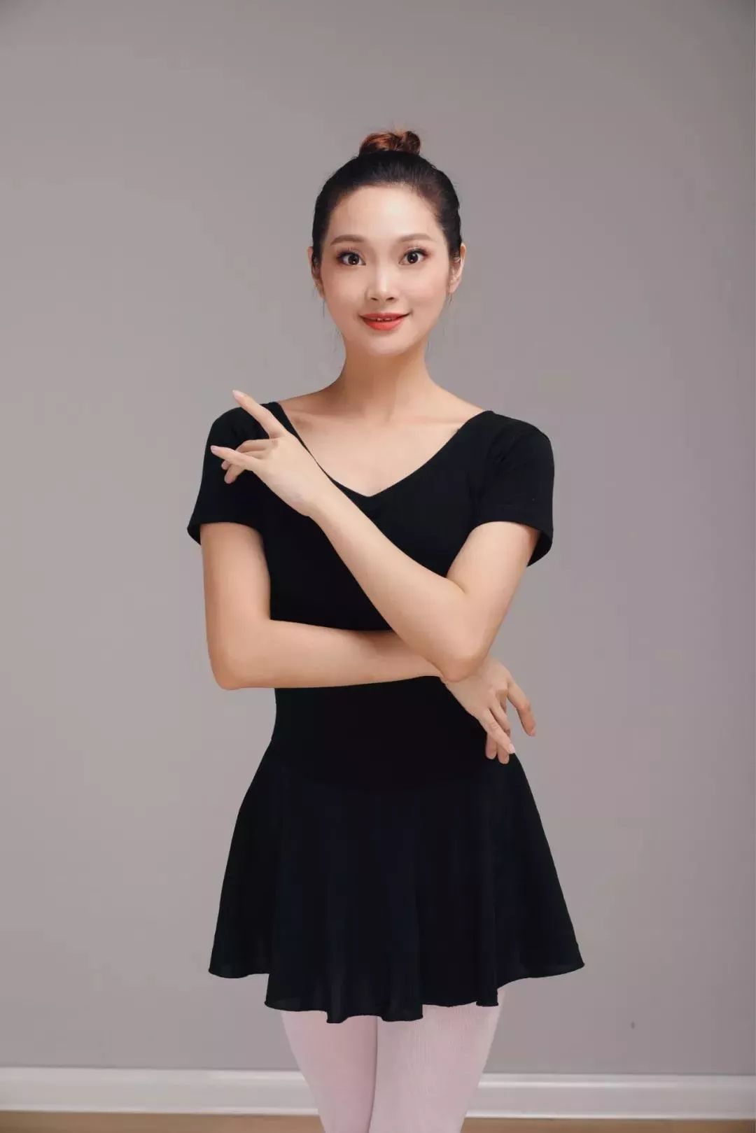 儿童舞蹈编创技法,舞蹈学,中国民间舞蹈文化等获取荣誉:华彩中国舞