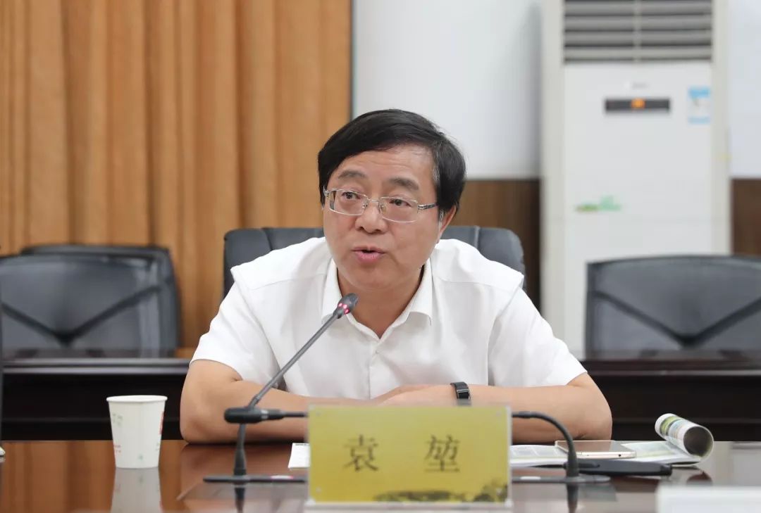 关注武汉地产集团复地集团共同考察黄陂或投资打造特色小镇