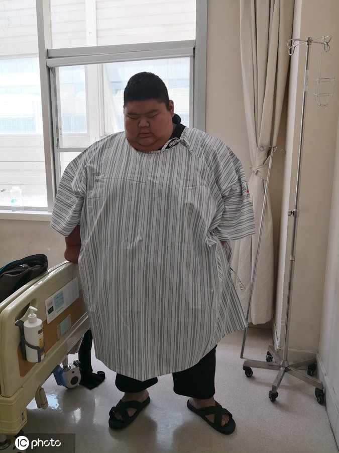 480斤胖子图片