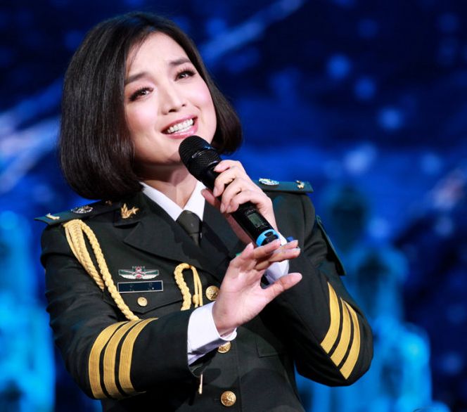 总政歌舞团告别演出不看真可惜最后出场的人你绝对想不到