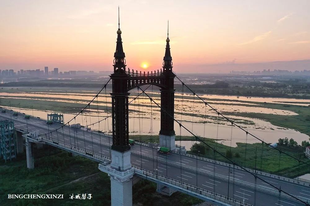 哈爾濱城市快閃11松花江陽明灘大橋