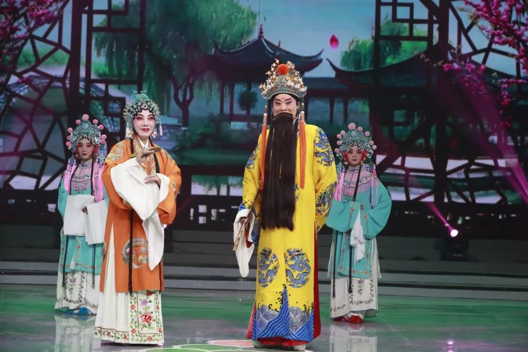 【梨园春】"大戏看中国"--豫剧在全国(六)_河南