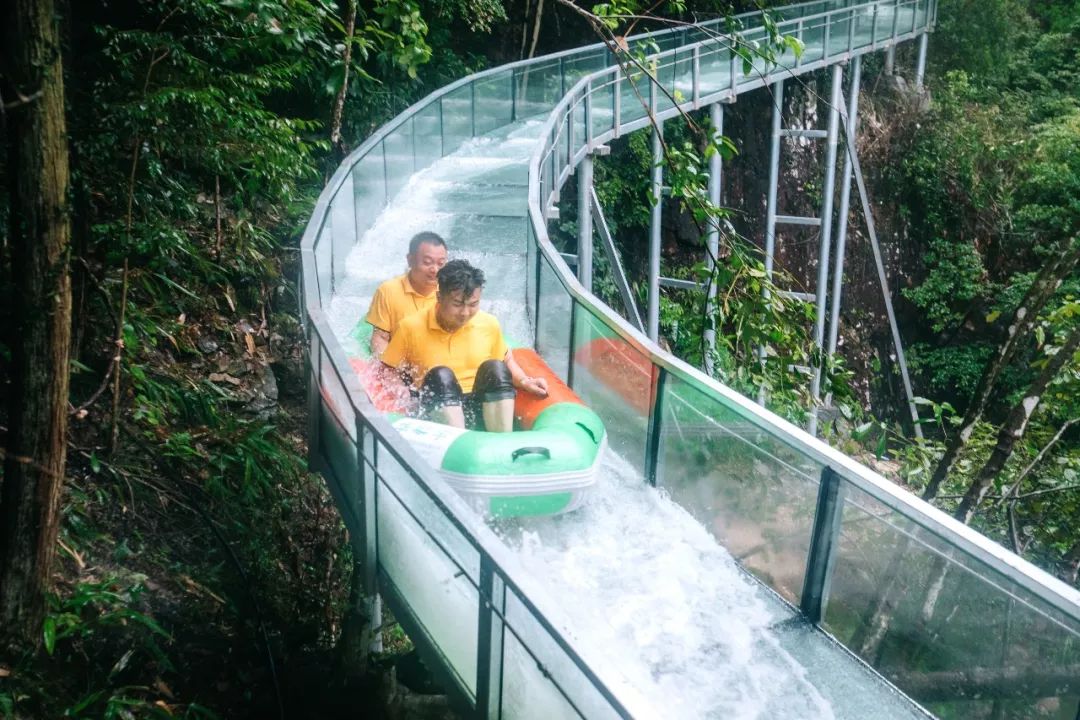 诸城竹山玻璃漂流图片