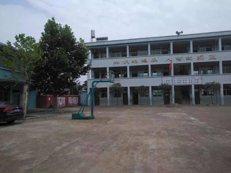 乐安一所学校停办10年一所学校教学成绩吊车尾他们来了之后